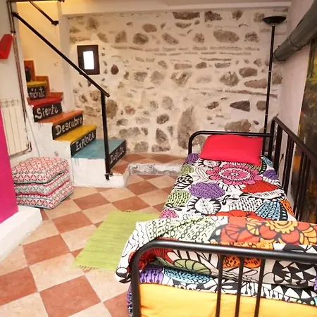 Casa Gatos Apartment *