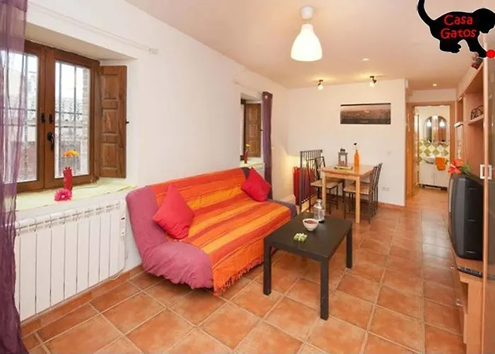 Casa Gatos Апартаменты Толедо